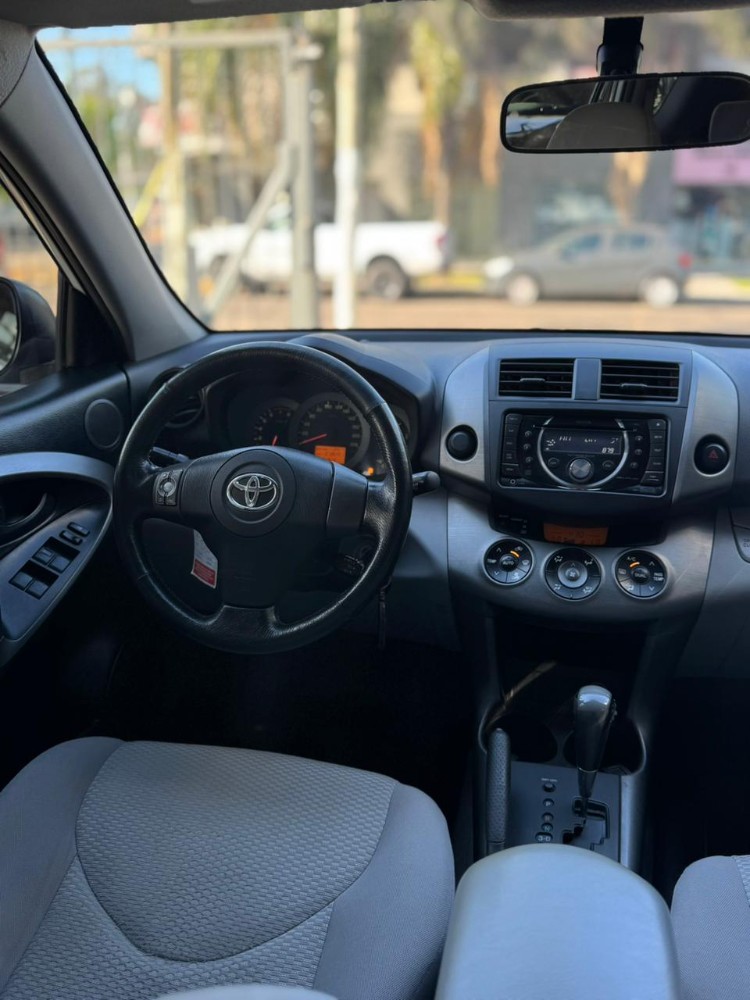 Toyota RAV4 SR5 — foto 11